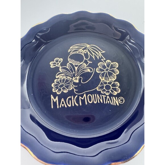 Vintage Magic Mountain Miniature Trinket Dish Plate 4” Souvenir Memorabilia - Picture 4 of 4